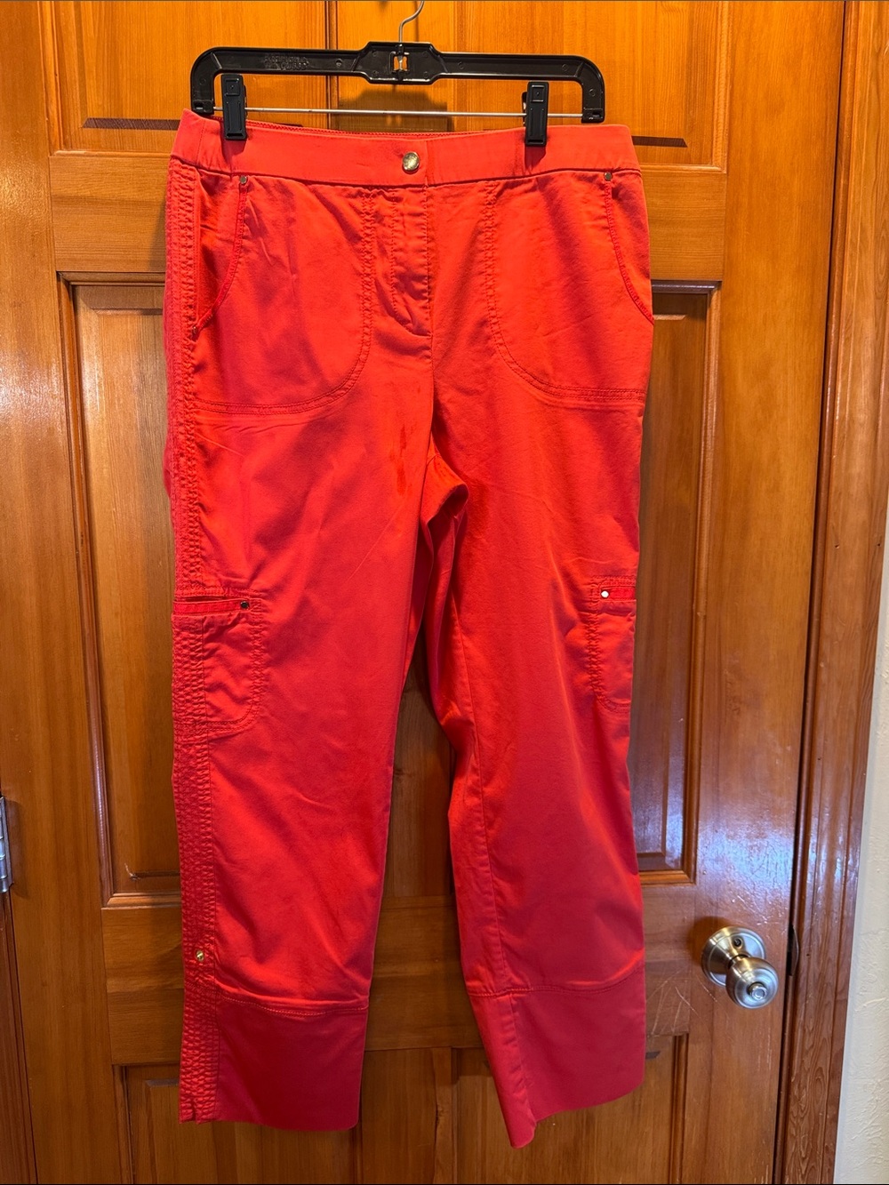 Chico’s Brigitte Crop Pants Coral Red Size 0.5 US Size 4 Slim EUC